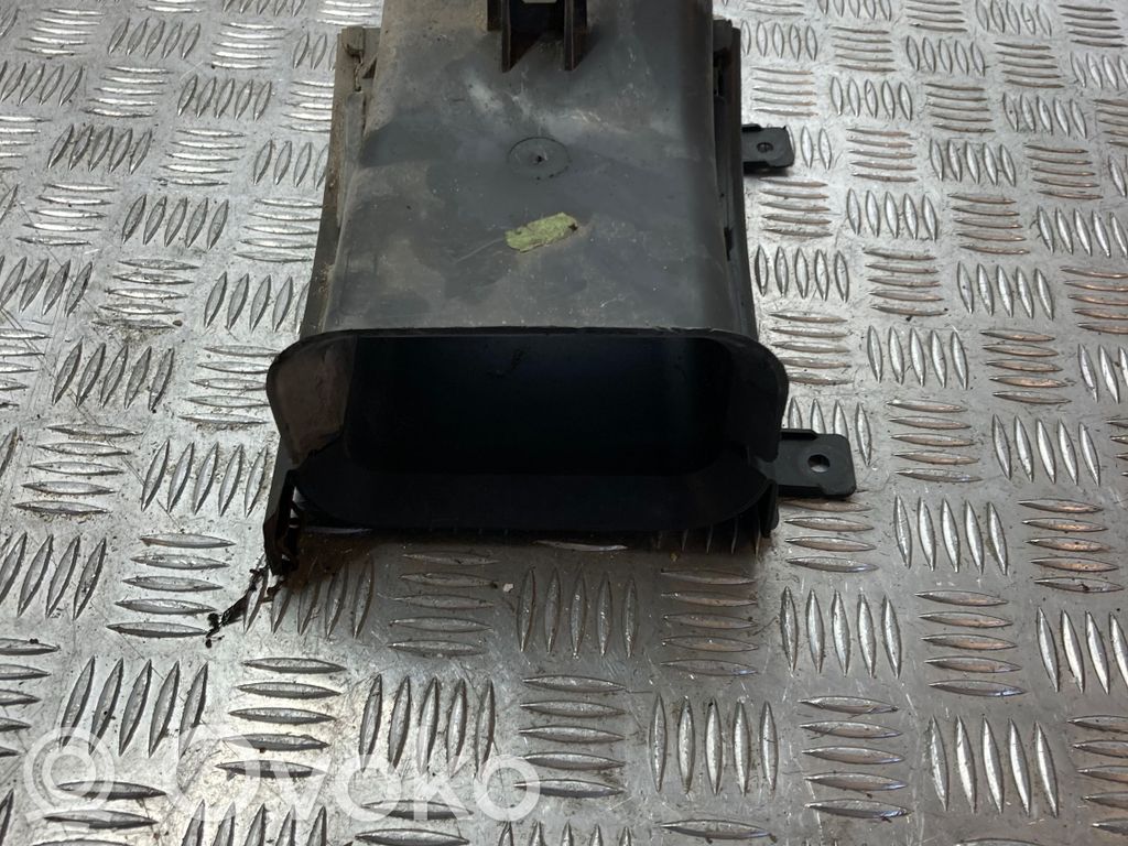 BMW 5 E60 E61 Air intake duct part 