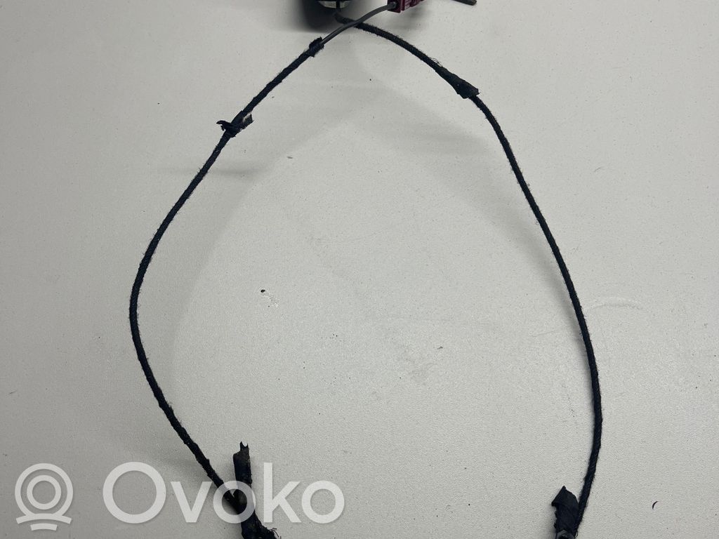 Audi A4 S4 B8 8K GPS-pystyantenni 