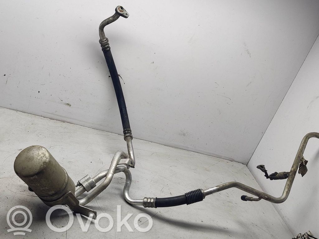 Ilmastointilaitteen ilmankuivain (A/C)