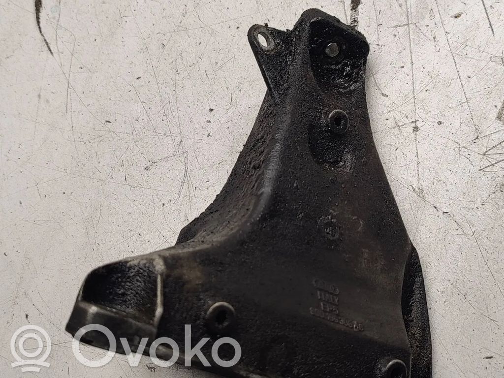 Volkswagen PASSAT B5.5 Engine mounting bracket 
