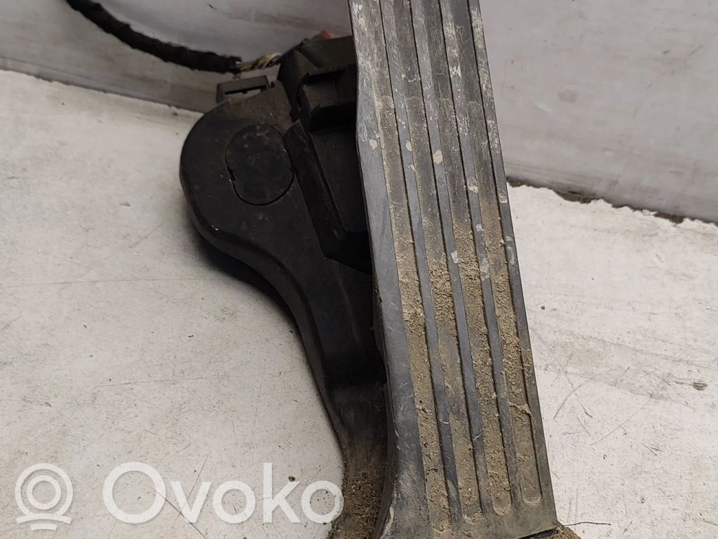 Volkswagen Golf V Accelerator throttle pedal 