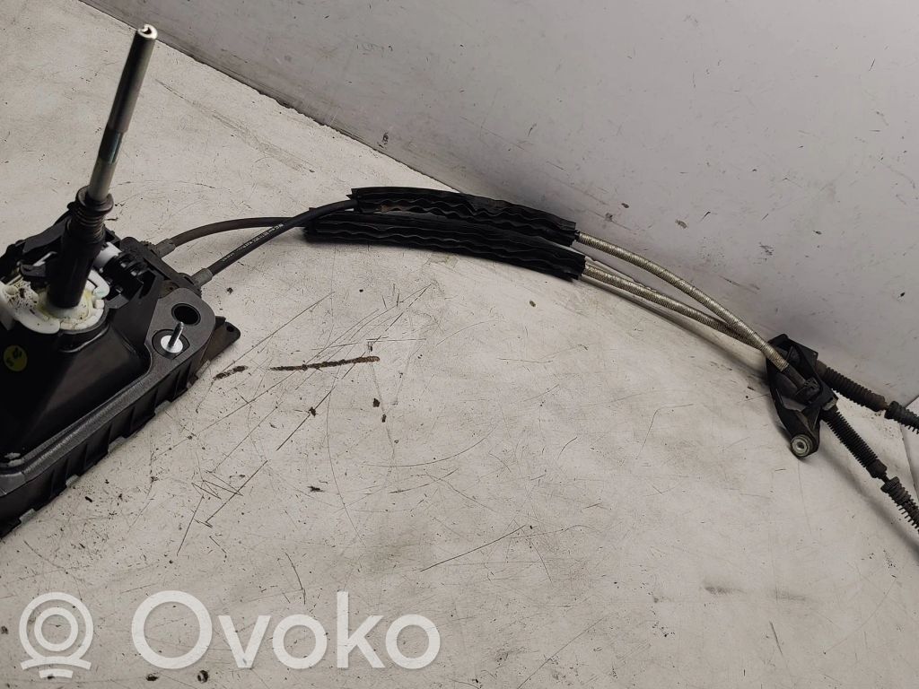 Volkswagen PASSAT B8 Lewarek zmiany biegów / górny 