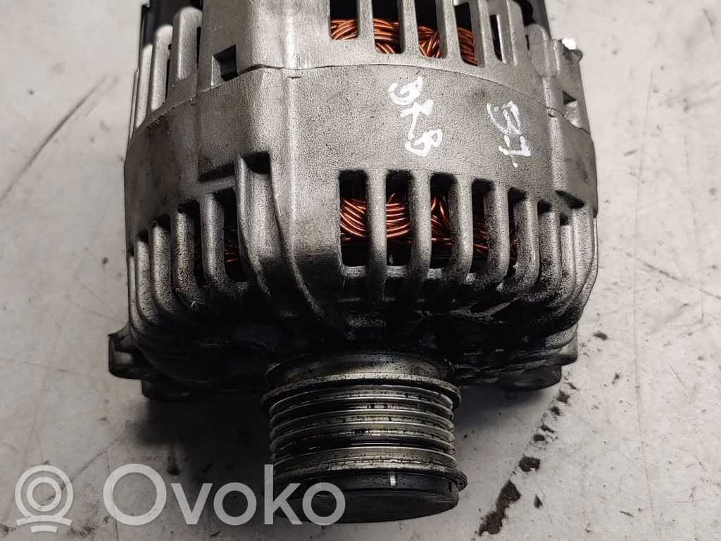 Audi A4 S4 B7 8E 8H Generatorius 