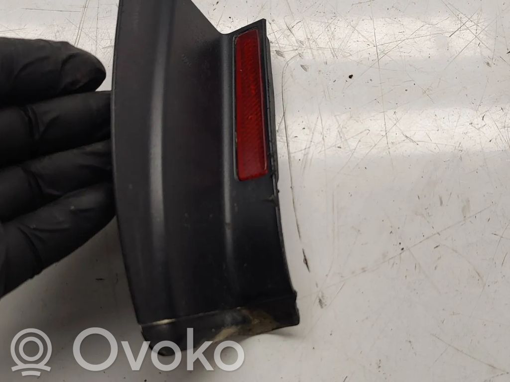 Volkswagen PASSAT B6 Riflettore fanale posteriore 