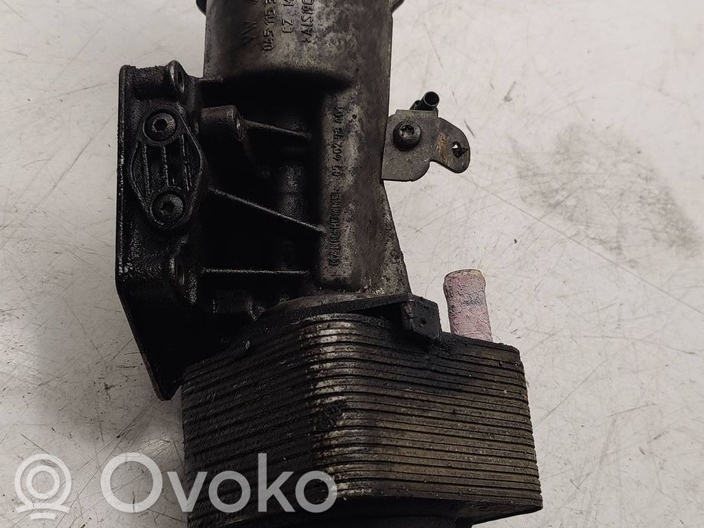 Volkswagen PASSAT B6 Mocowanie / uchwyt filtra oleju 