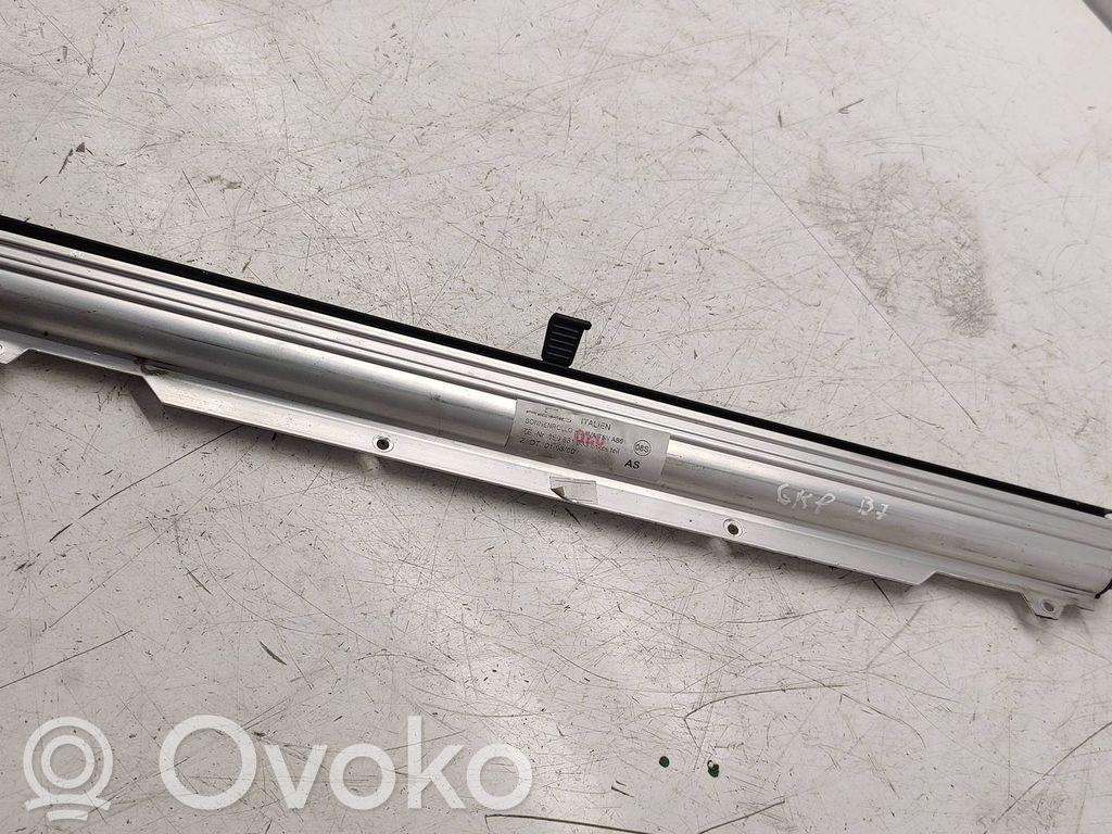 Audi A4 S4 B7 8E 8H Parasolar/perdea ușă spate 