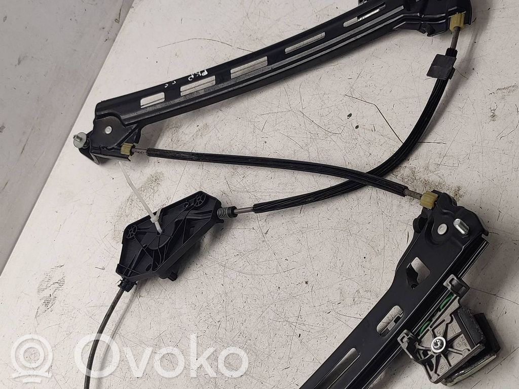 Volkswagen PASSAT CC Macara geam față fără motor 