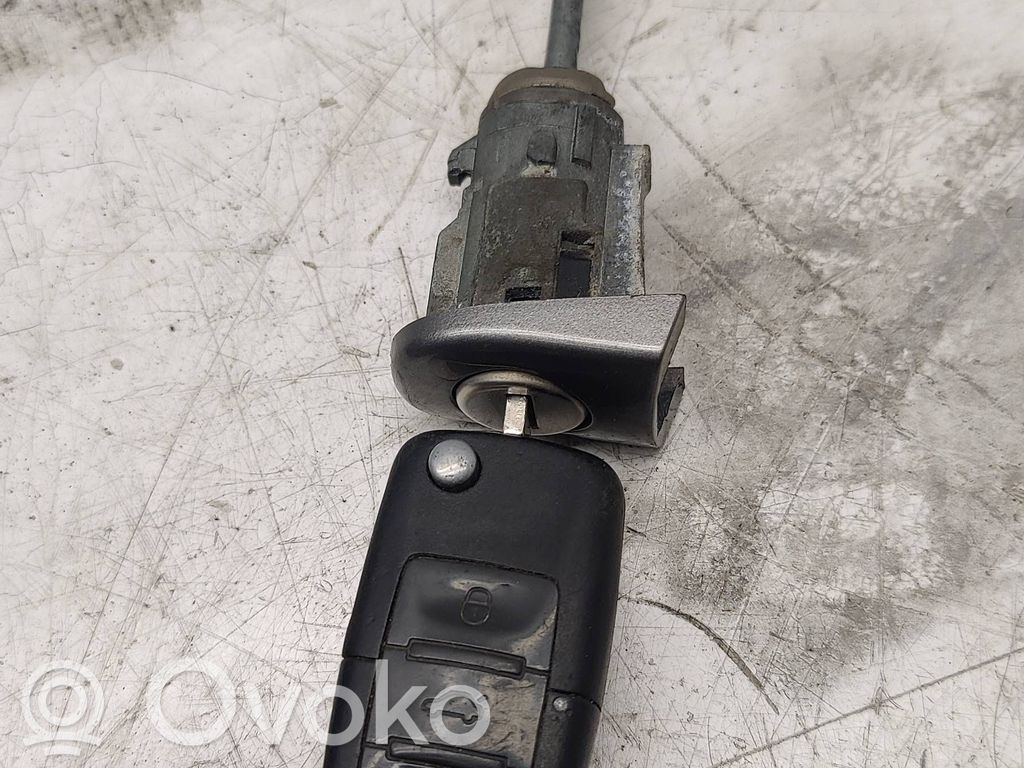 Etuoven lukko   5P0837167