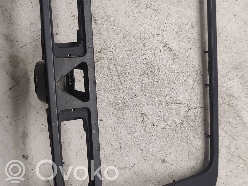 Volkswagen Golf Plus Отделка радио/ навигации 