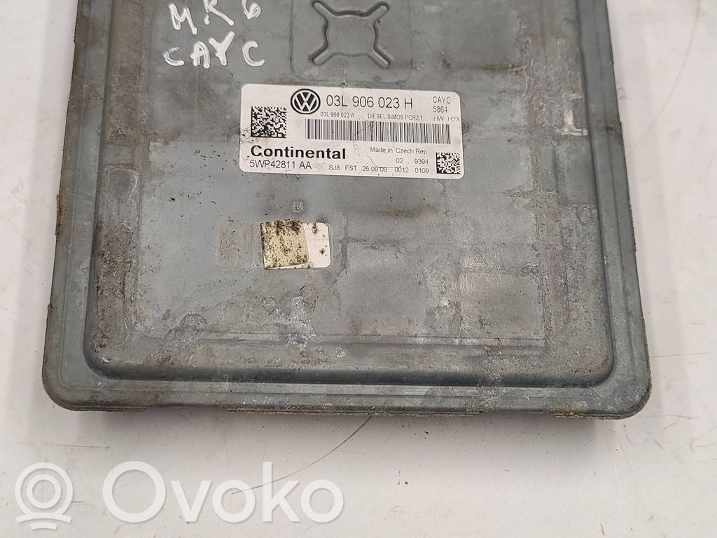 Volkswagen Golf VI Engine control unit/module 
