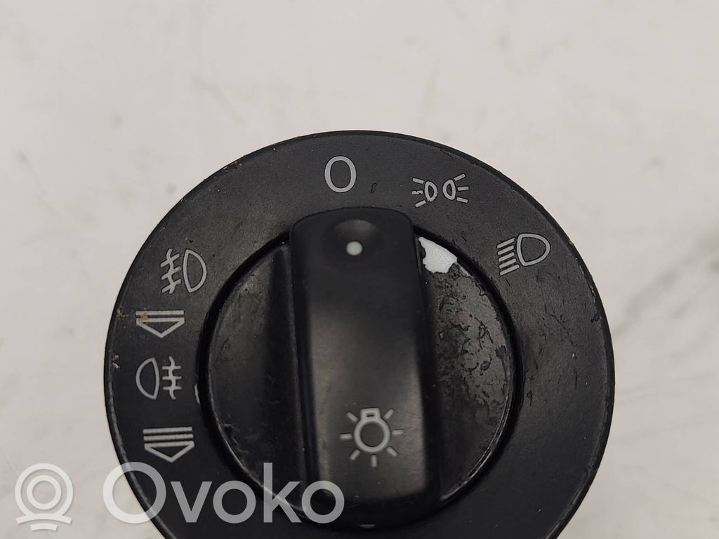 Interruptor de luz   8E0941531C
