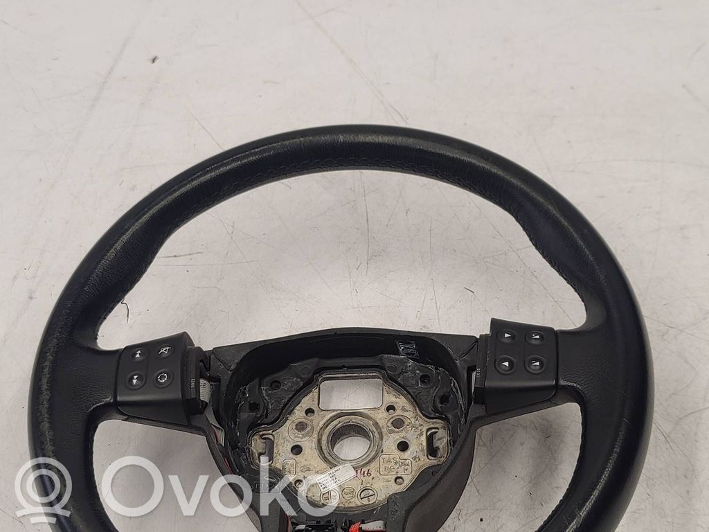 Ohjauspyörä   5P0419091K