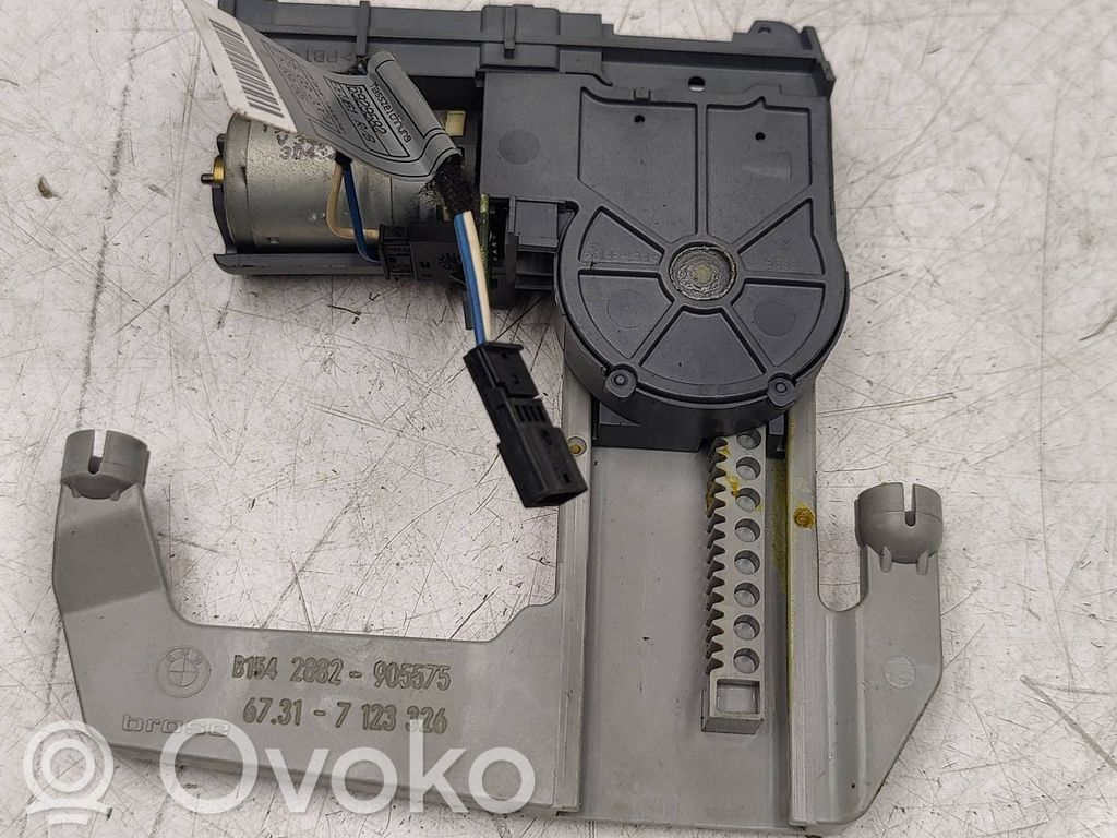 BMW 7 E65 E66 Sėdynės valdymo varikliukas 