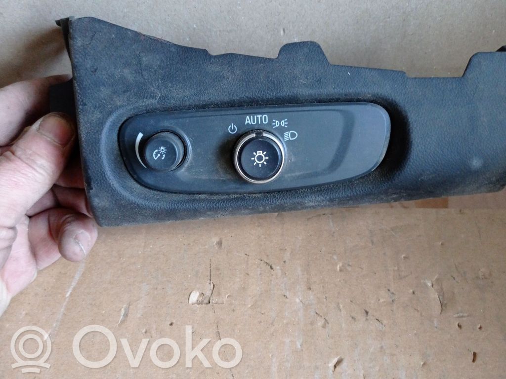 Chevrolet Volt II Headlight level height control switch 