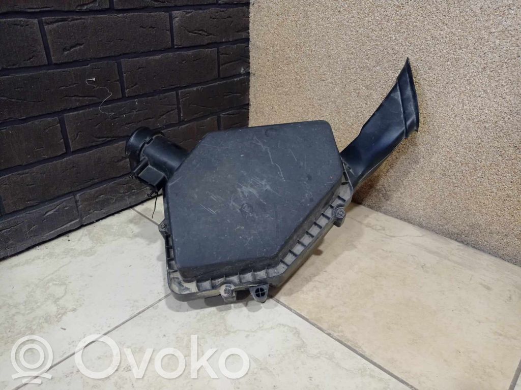Chevrolet Volt II Air filter box 