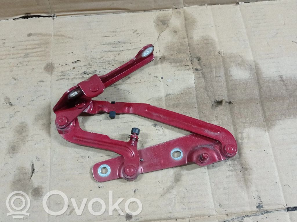 Tailgate/trunk/boot hinge   84045964