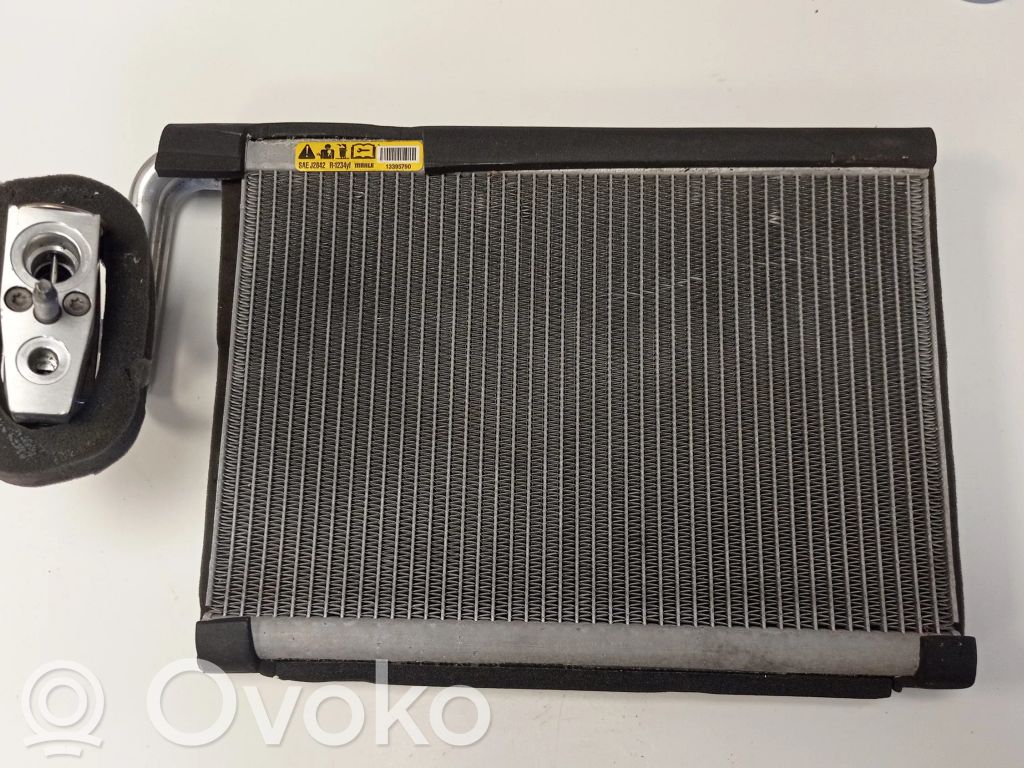 Chrysler Pacifica Oro kondicionieriaus radiatorius (salone) 