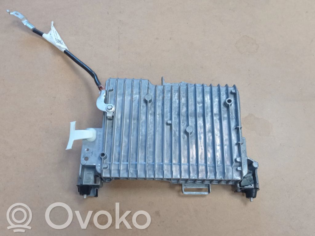 Tesla Model Y Comfort/convenience module 
