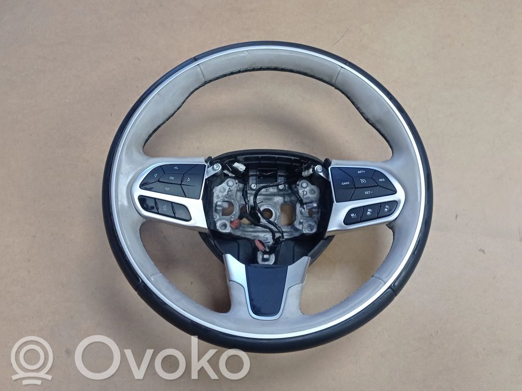 Steering wheel   2501865,2501865,T5S250776492,26166734,5RM583X9AG