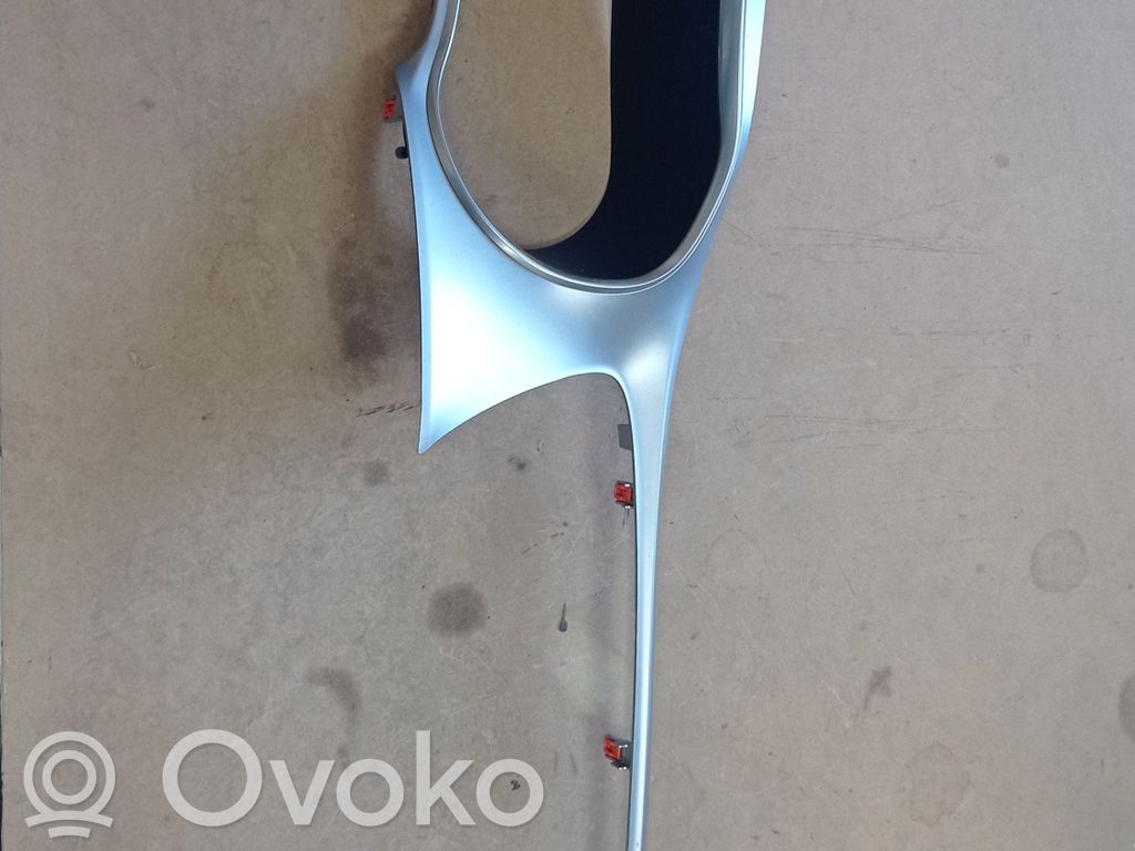 Chrysler Pacifica Dashboard trim 