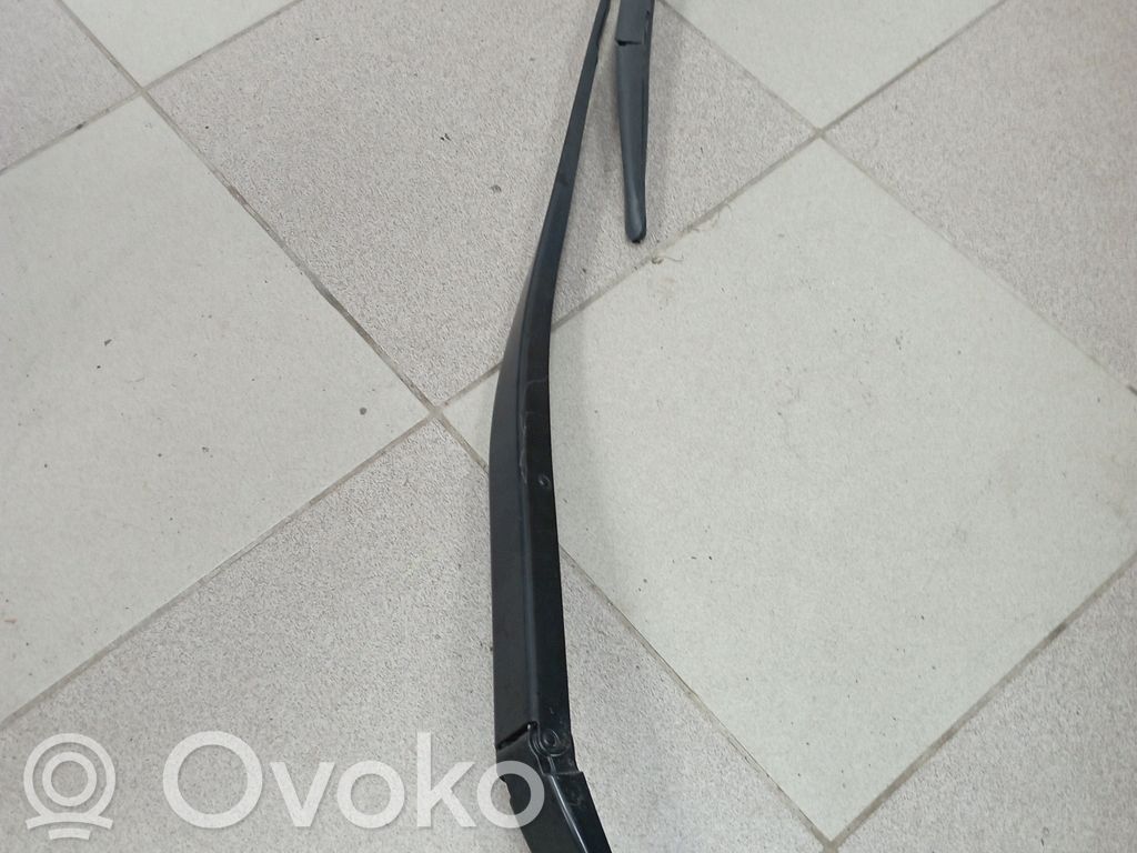 Chrysler Pacifica Windshield/front glass wiper blade 