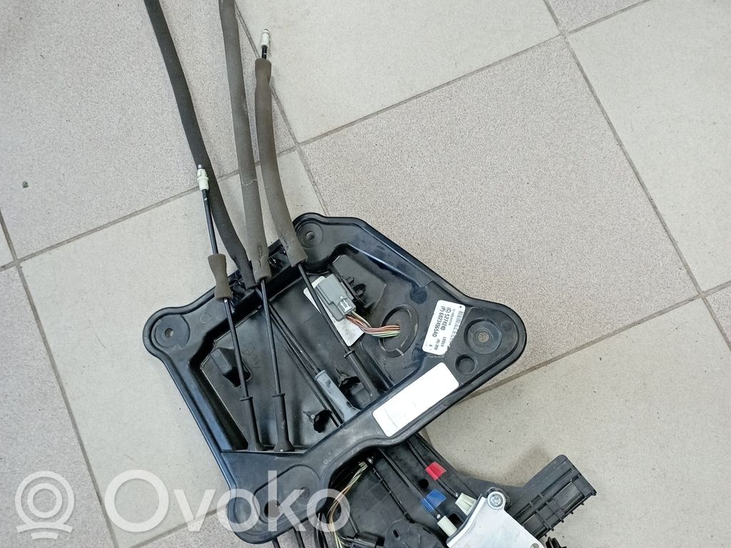 Sliding door lock   68234565AD