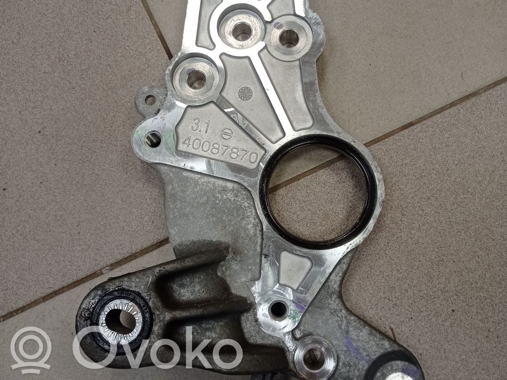 Buick Encore I Gearbox mounting bracket 