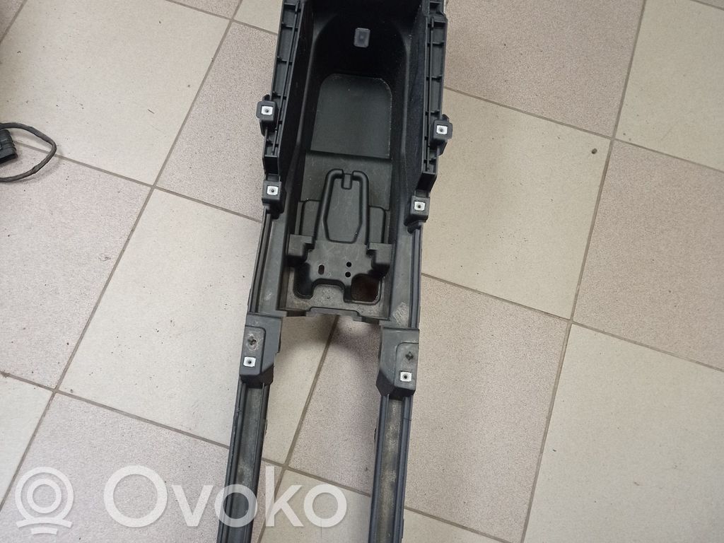 Centrinė konsolė   GT4BR045A06,EM2BR044D36A,EM2BR044D38A