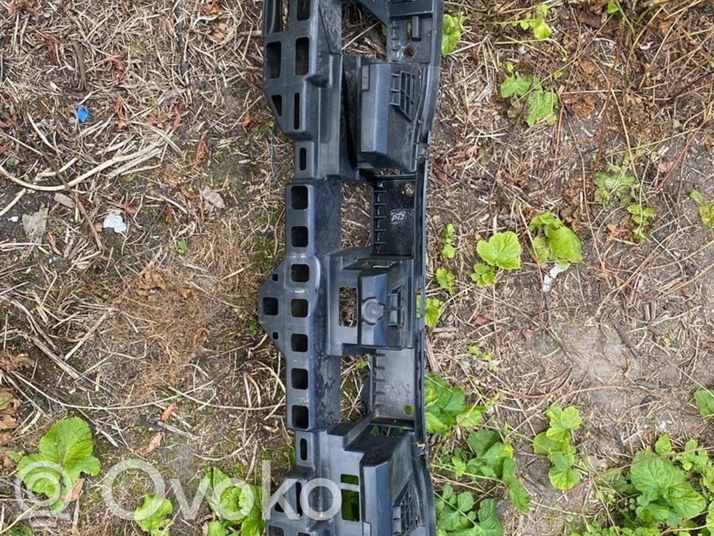 Rear bumper mounting bracket