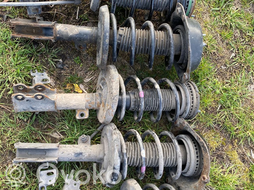 Stoßdämpfer vorne