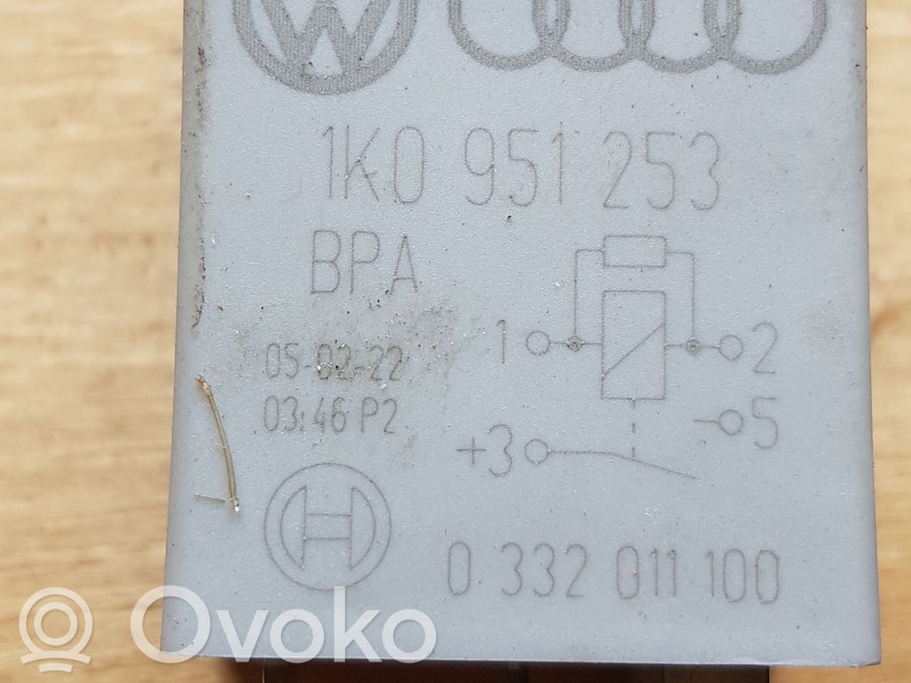 Audi A4 S4 B6 8E 8H Other relay 
