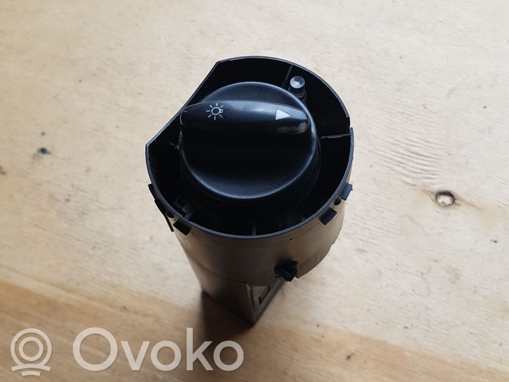 Light switch   4B1941531C,04052403