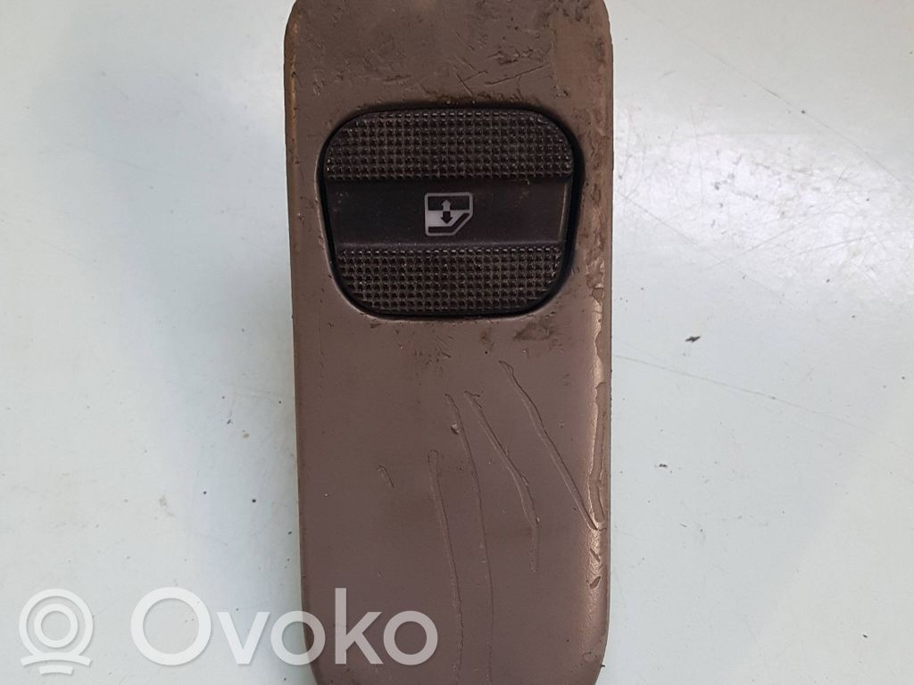Electric window control switch   7M0867255P