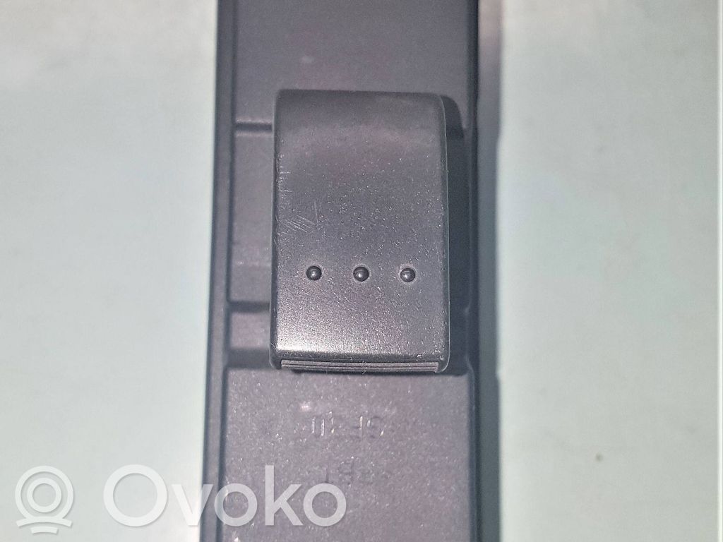 Mazda Premacy Electric window control switch 