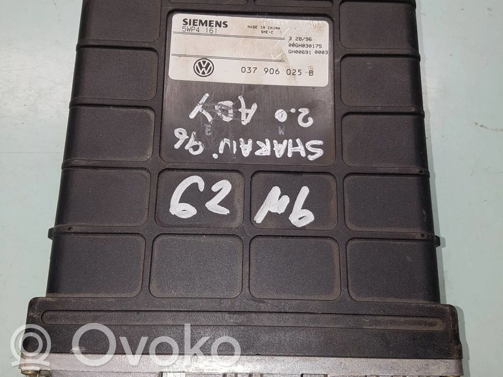 Engine control unit/module   037906025B,00GH030175,5WP4161