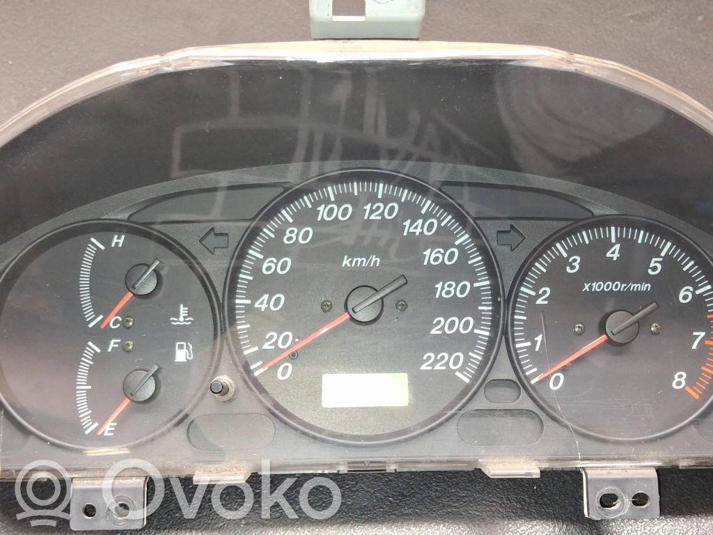 Mazda Premacy Speedometer (instrument cluster) 