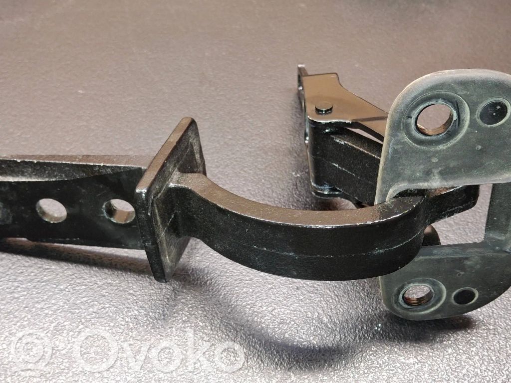 Volvo V70 Aizmugurējā pārsega eņģe (-ess) 