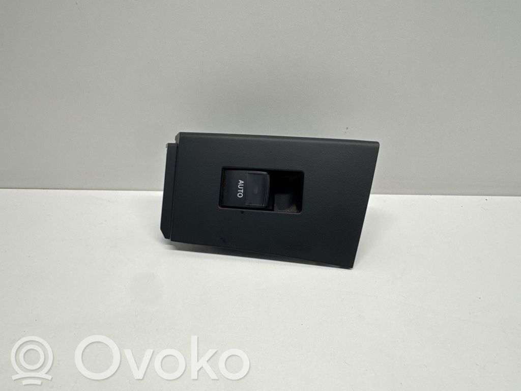 Electric window control switch   7427102630,7427102630