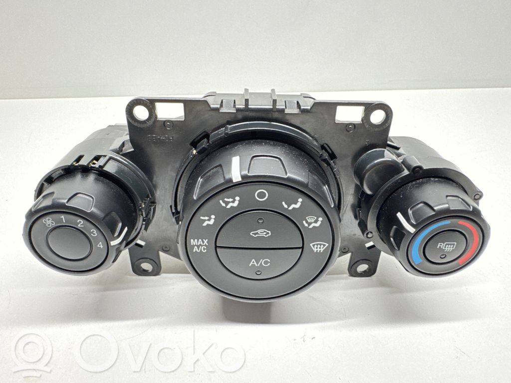 Ford Fiesta Climate control unit 