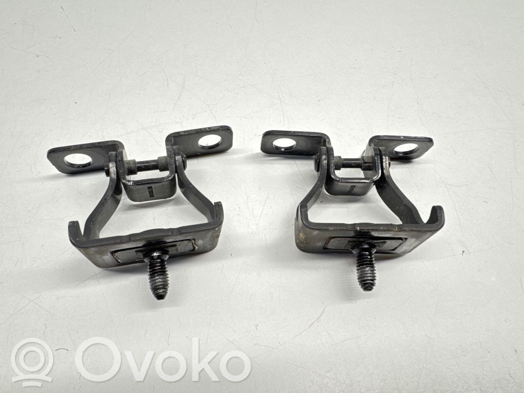 Peugeot 308 Tailgate/trunk/boot hinge 
