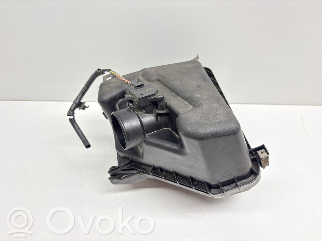 Toyota Auris 150 Air filter box 