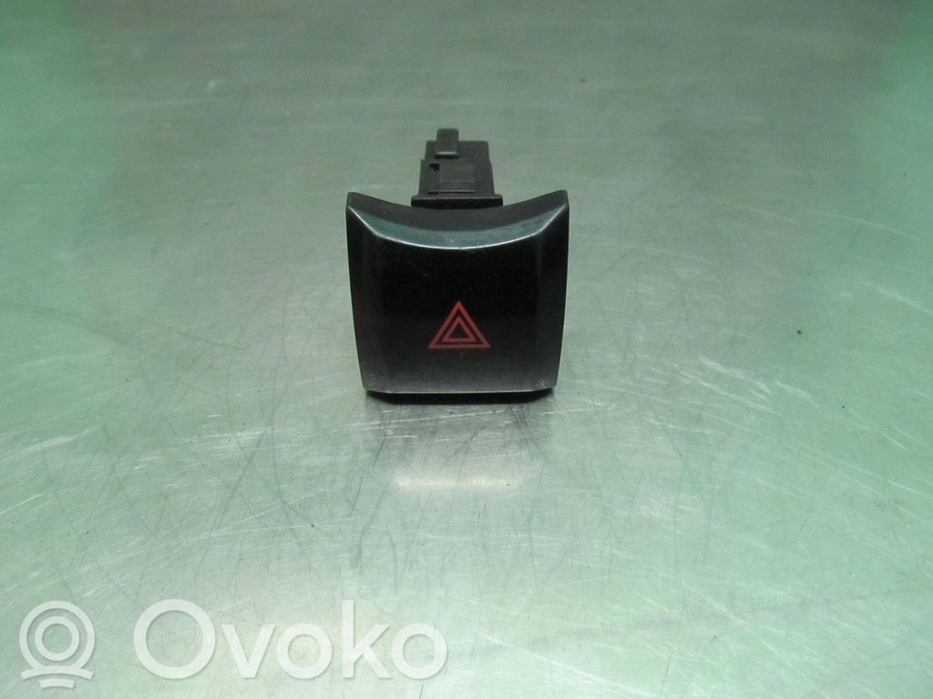 Mitsubishi i-MiEV Hazard light switch 