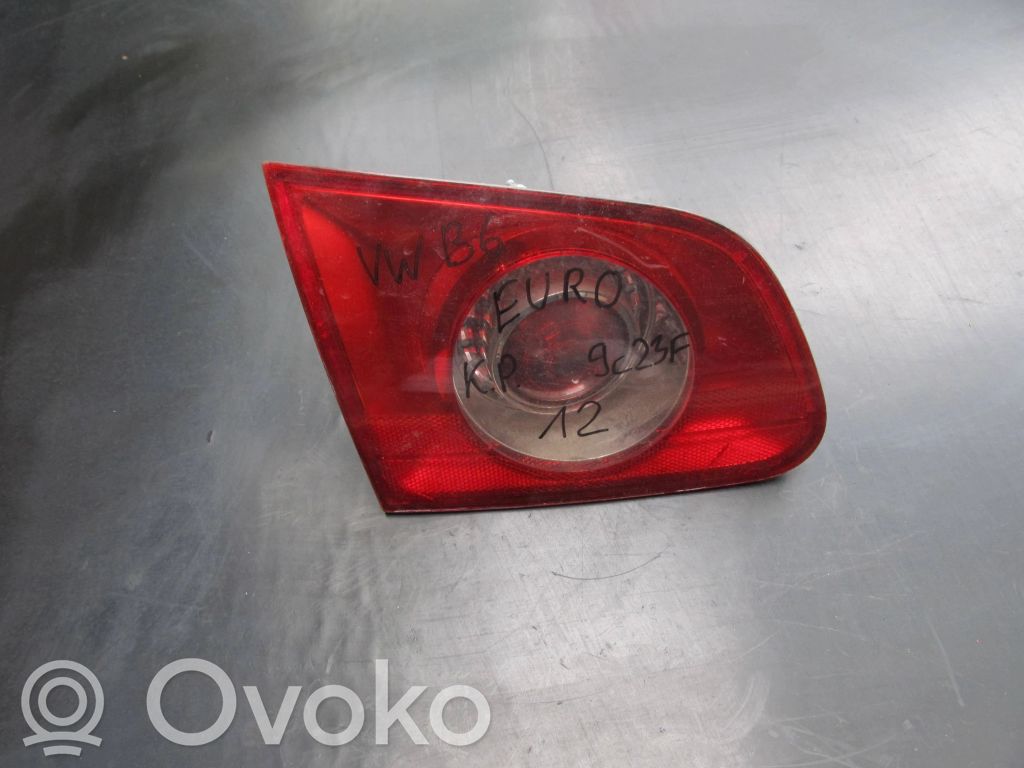 Volkswagen PASSAT B6 Takaluukun takavalot 