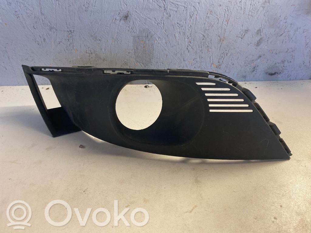 Renault Megane IV Verkleidung Nebelscheinwerfer / Gitter vorne 