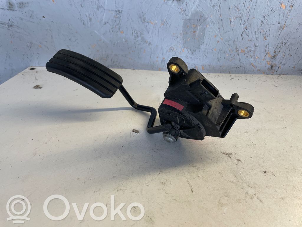 Renault Clio III Accelerator throttle pedal 