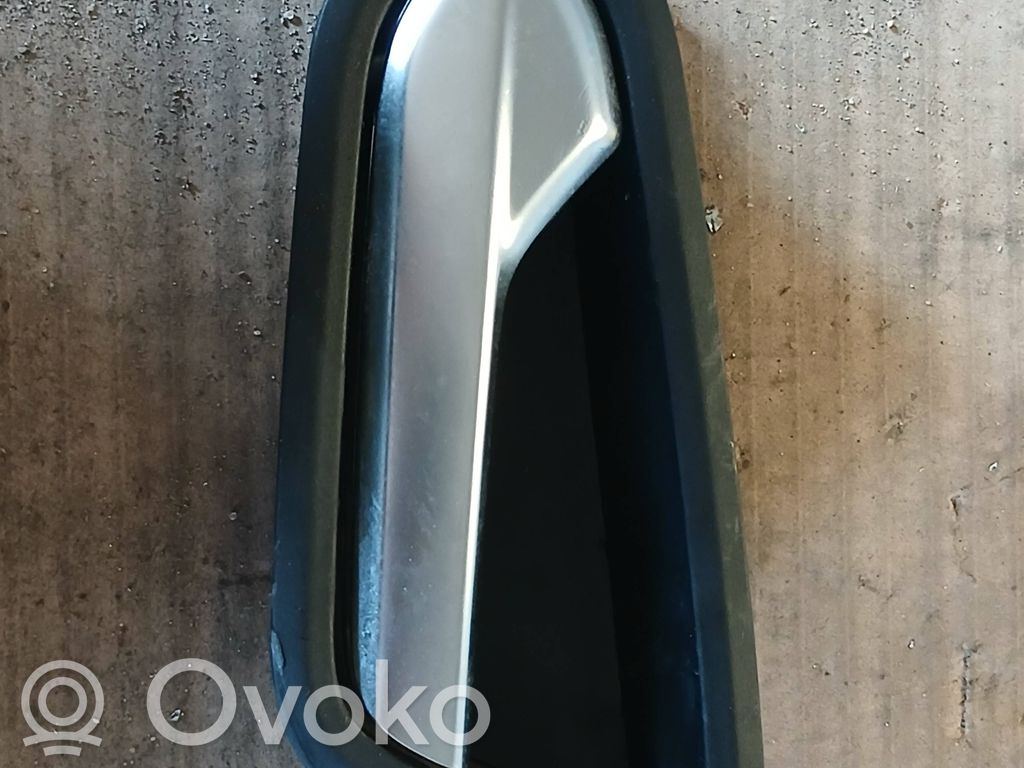 Renault Clio V Manecilla interna puerta delantera 