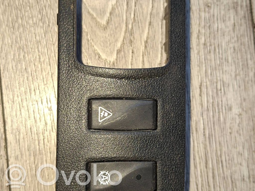 Renault Megane III Headlight level height control switch 