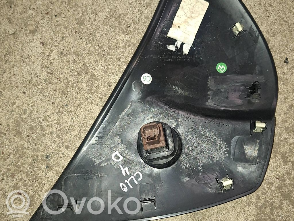 Renault Clio IV Boczny element deski rozdzielczej 