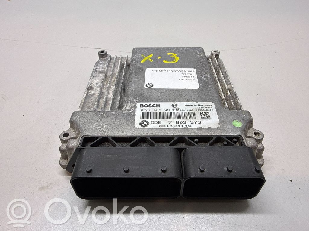 BMW X3 E83 Variklio valdymo blokas 