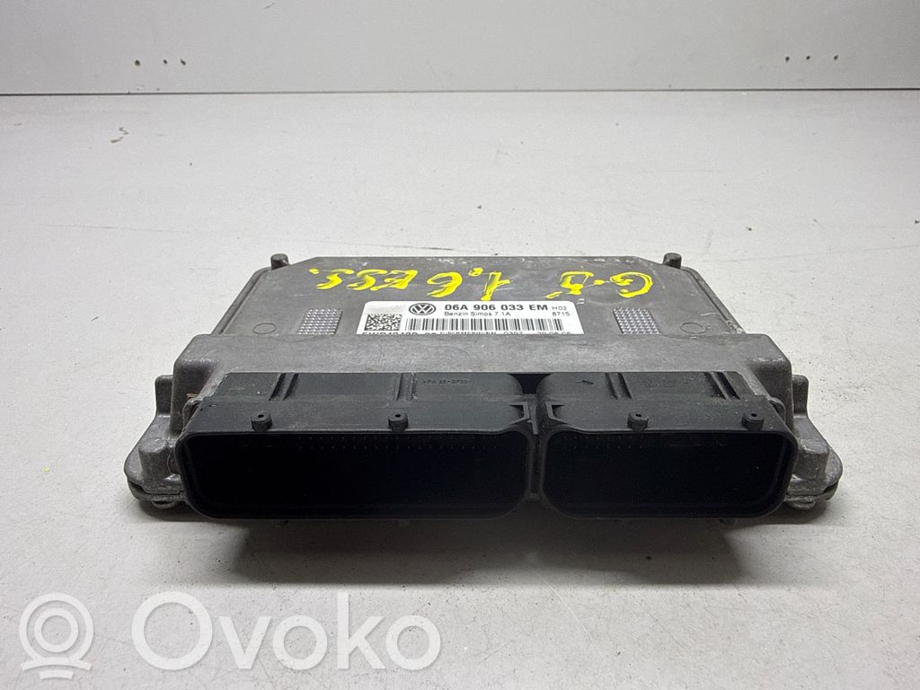 Volkswagen Golf V Engine control unit/module 